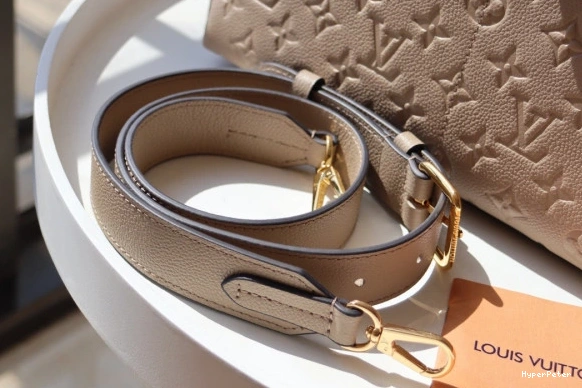 LOUIS VUITTON MAIDA HOBO 0722